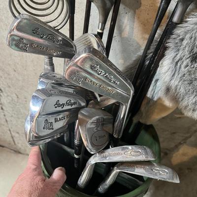Set of mixed clubs