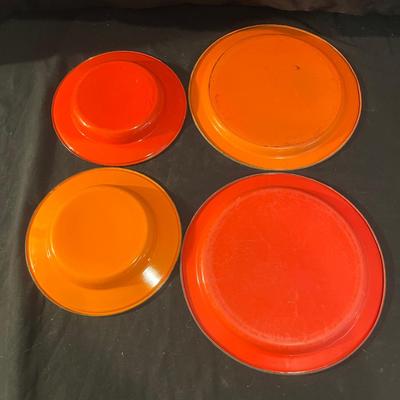 Enamel Pan, Plates & Bowls (K-MG)