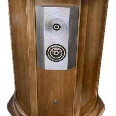 Lot# 13. VINTAGE EMPIRE 9000 ROYAL GRENADIER HIGH DASH FI SPEAKER