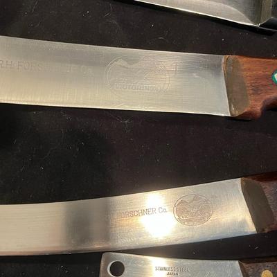 R.H. Forschner, J.A. Henckels Knives & Wooden Knife Holder (K-MG)