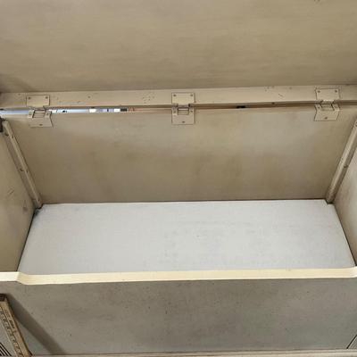 Lot# 020 Painters Shed by Broyhill, Chest on Drawers (very unique)