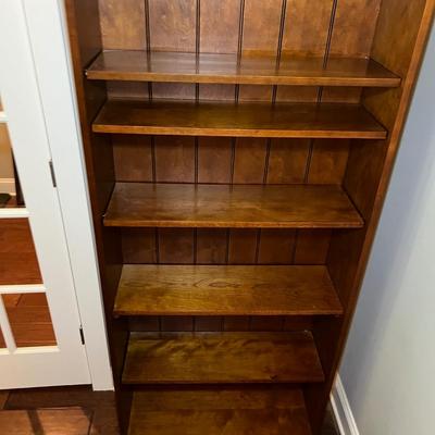Bookcase With Five Adjustable Shelves (D-RG)