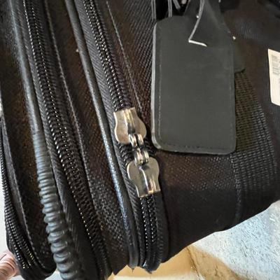 Rolling suit case