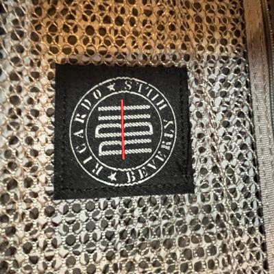 Rolling suit case