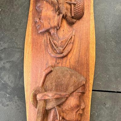 Lot# 026 PHILIPPINES KALINGA IGORAT HEAD HUNTER WOOD SHIELD