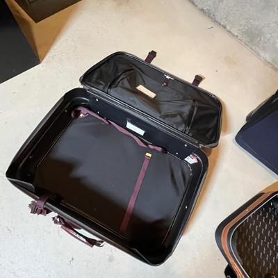 3 suitcases