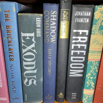 Large Assortment of Hardback Fiction (D-RG)