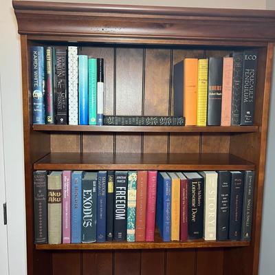 Large Assortment of Hardback Fiction (D-RG)