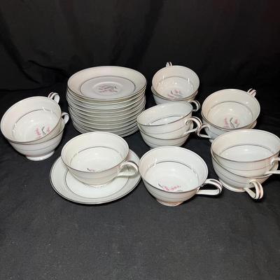 Noritake ‘Crest’ 5421 Fine China 11 Plus PPS (K-RG)