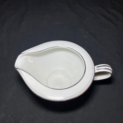 Noritake ‘Crest’ 5421 Fine China 11 Plus PPS (K-RG)