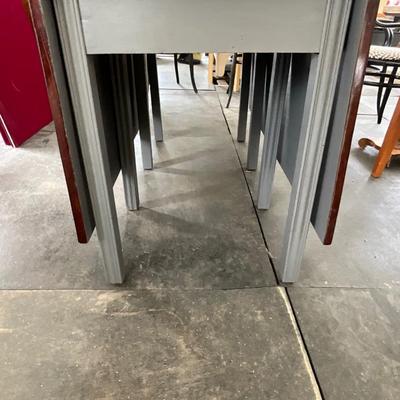 Lot# 045 Vintage Drop-Leaf Table