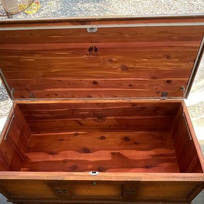 Lot# 032 Vintage Lane Hope Chest with Drawers