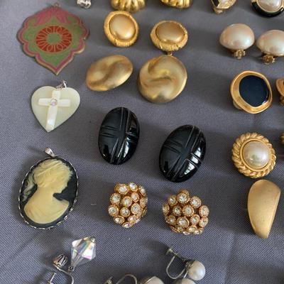 Huge Costume Jewelry Lot