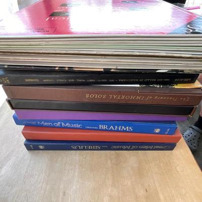 Lot# 050. Large Lot of Vintage Albums