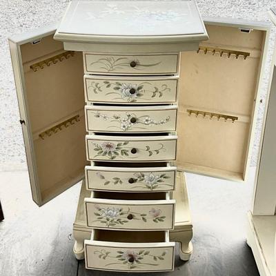 Lot# 052 Floral Painted Stand-Up Jewelry Box