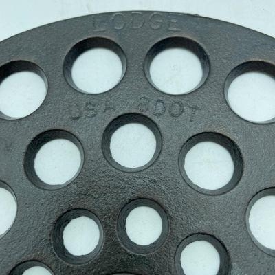 Lodge cast iron trivet
