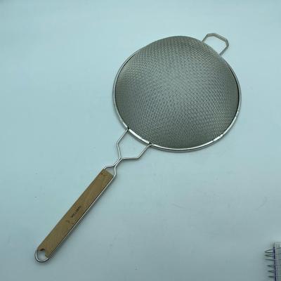 Vollrath wire strainer