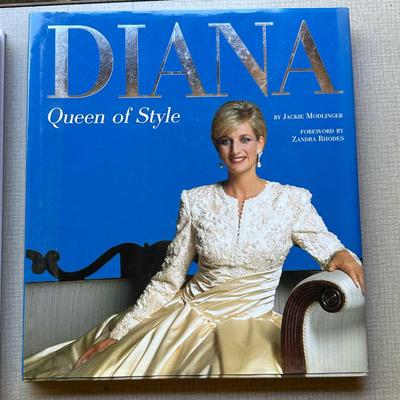 268 LOT 5 PRINCES DIANA BOOKS COLLECTOR PLATE