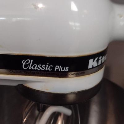 KitchenAid Classic Plus 275 Watt Mixer with Whisk, Dough Hook, and Paddle Attachments