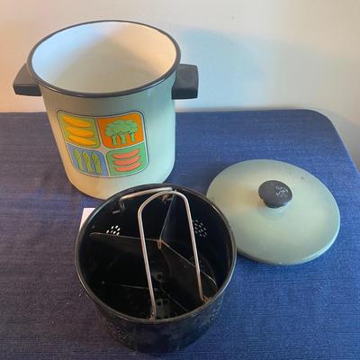 Vintage Stock Pot Streamer