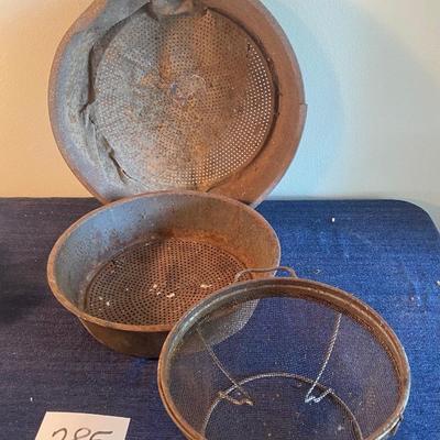 Vintage Kitchen Ware