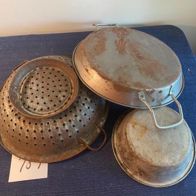 Vintage Kitchen Ware