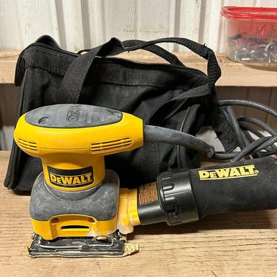269 DEWALT ELECTRIC SANDER