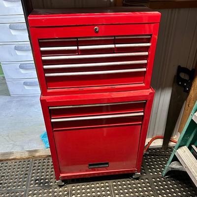 282 STACKING RED TOOL BOX ON WHEELS WITH LOCK