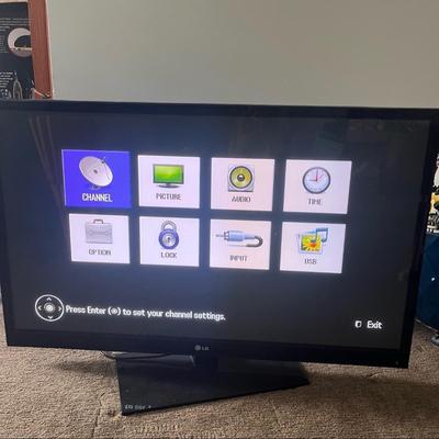 LG 50 Inch Plasma TV with Remote