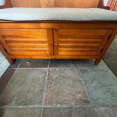 Entry Way Storage Bench