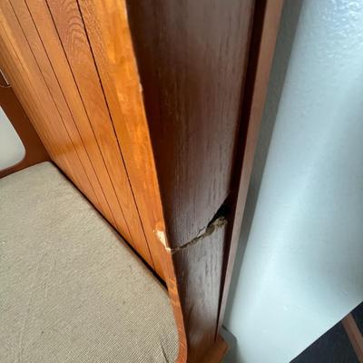 Entry Way Storage Bench