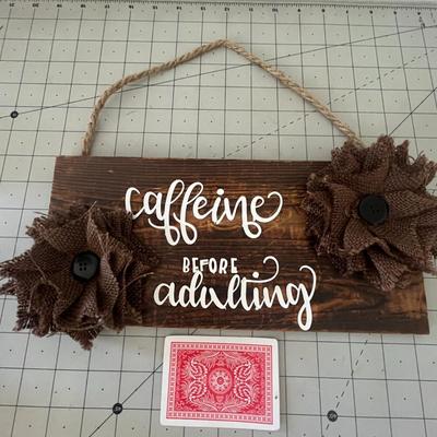 Tissue Box, Wall Decor Board & Artificial Flowers Bunch