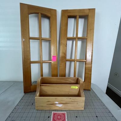 Window Frame & Desk Organizer