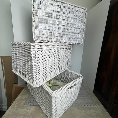 Set of 3 White Wicker Baskets