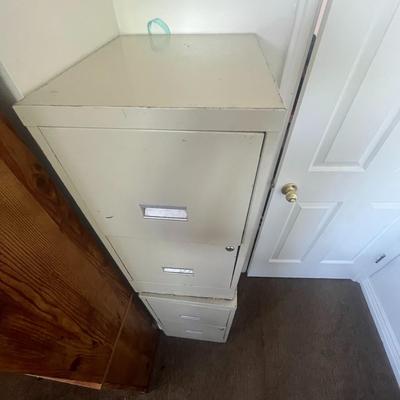 2 File Cabinets White