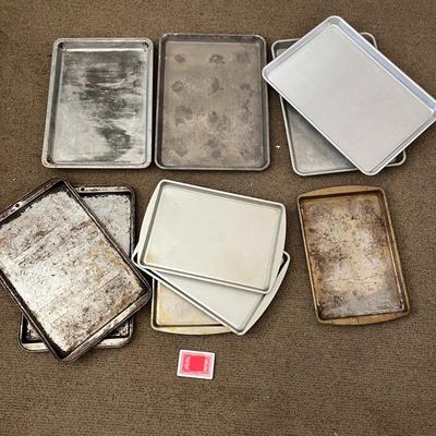 Nordic Ware Square Bakeware Roasting Tray Set