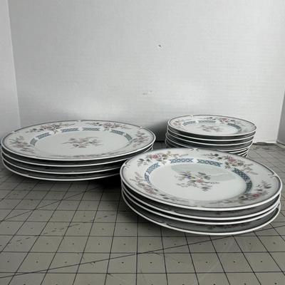 Brookwood Fine Porcelain Kitchen Set