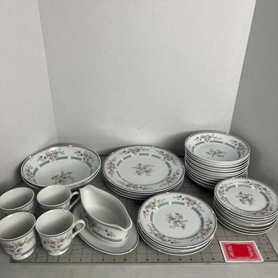 Brookwood Fine Porcelain Kitchen Set