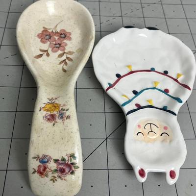 Plates & Spoon Holder Set