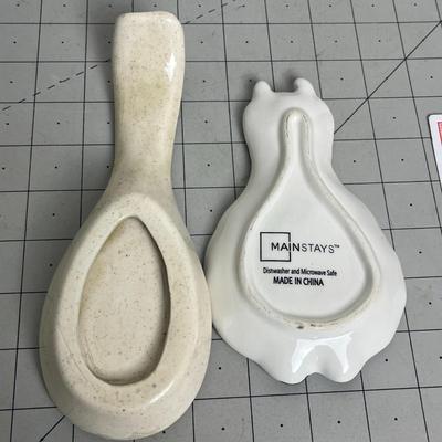 Plates & Spoon Holder Set