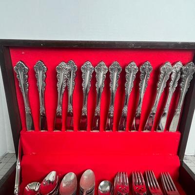 Artistry Stainless by Oneida USA Silverware in box