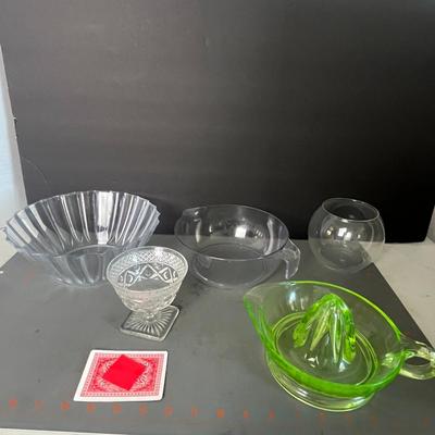 Bowls, Cups & Juicer Set of 5