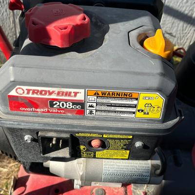 Troy-Bilt 24" Snowblower, great time to buy, during the off season!