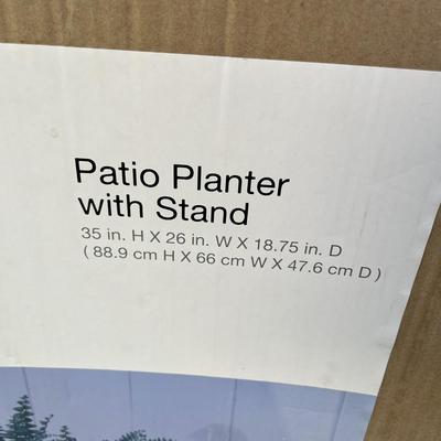 Sonoma Patio Planter with Stand