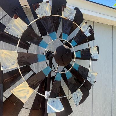 Outdoor Lawn And Garden Spinner Wind Decoration