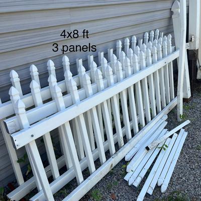 White Vinyl Fencing Pieces
