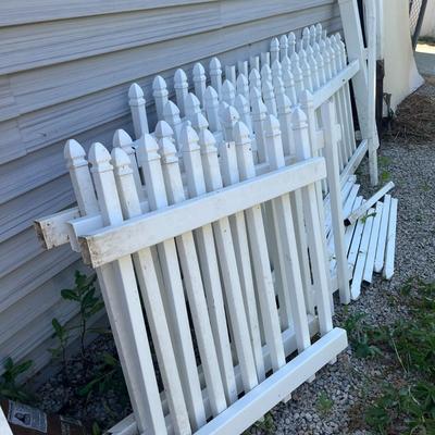 White Vinyl Fencing Pieces