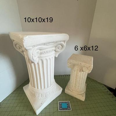 Set of 2 Faux Roman Pillars