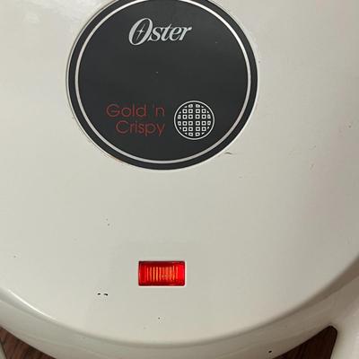 Oster Gold n Crispy Waffle Maker