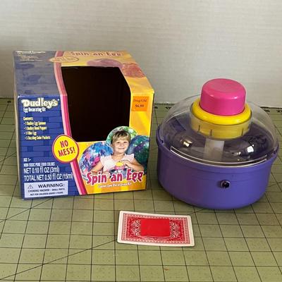 Dudley's Spin an Egg Decorating Kit
